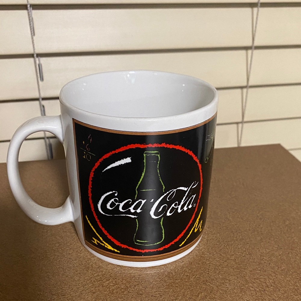 Vintage Coca Cola mug 1995